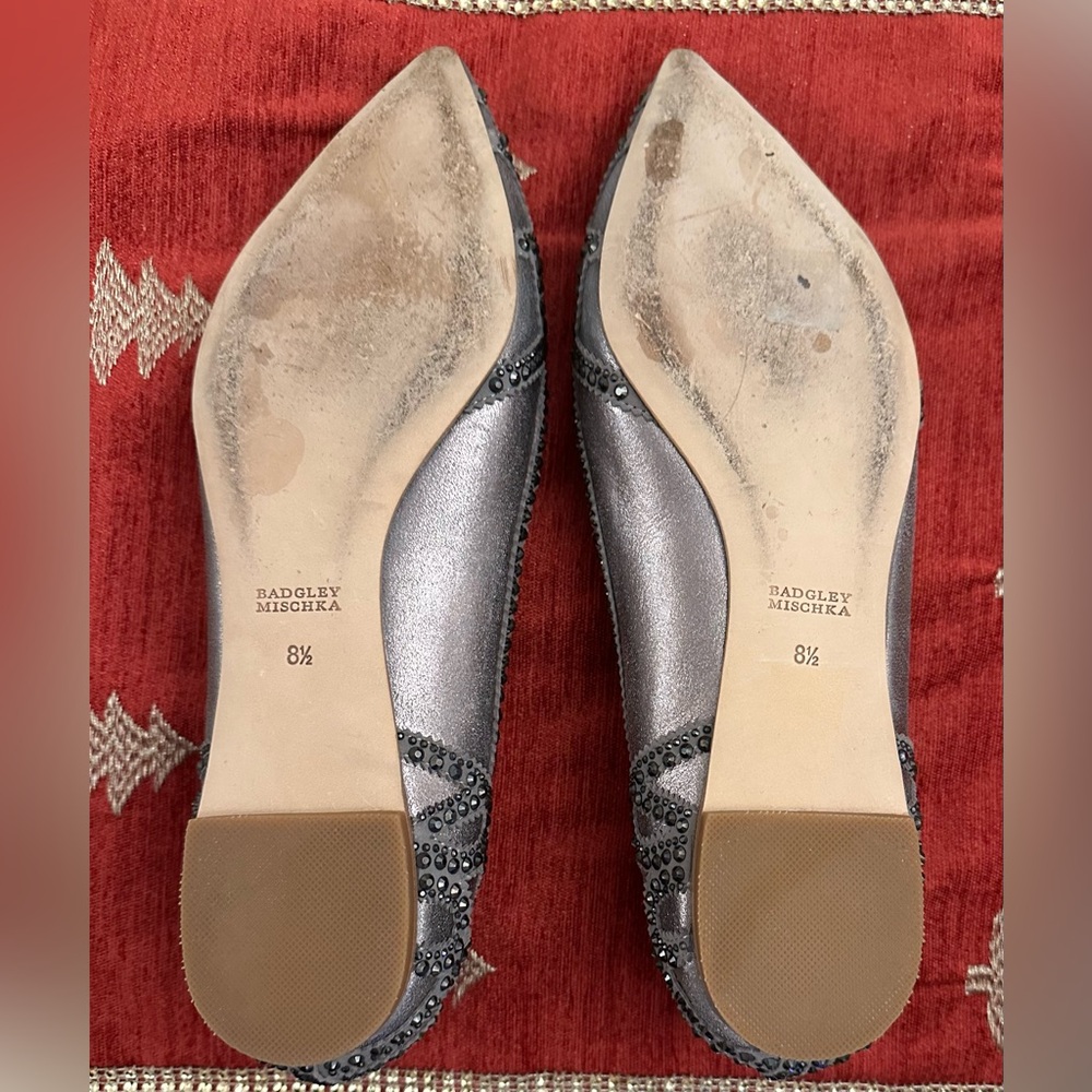 Badgley Mischka Gigi crystal-embellished pointed-toe flats - Size 8.5 - Picture 9 of 10